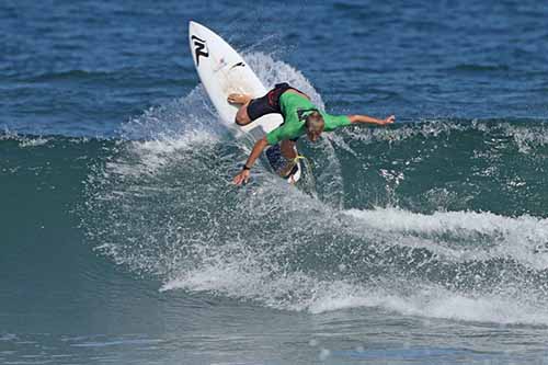 Fernando Júnior larga na frente  / Foto:  Munir El Hage